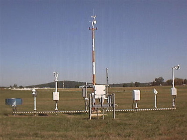 View facing north.