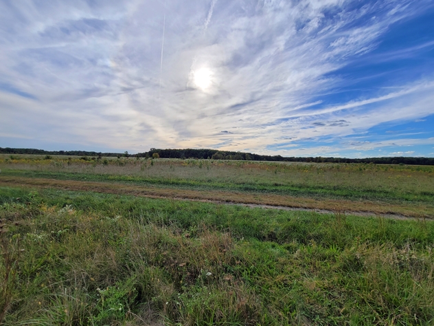 View facing southwest.