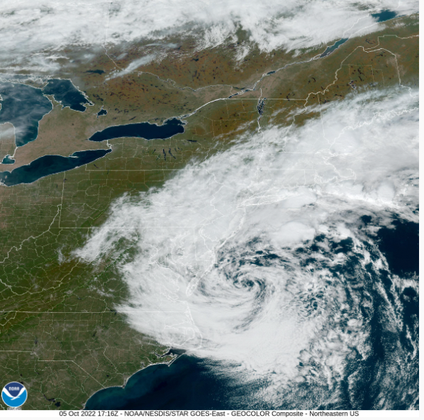 Figure 4. Visible satellite image over eastern North America at 1:16 PM EST on October 5th (NOAA/NESDIS). Visible satellite image over eastern North America at 1:16 PM EST on October 5th (NOAA/NESDIS).